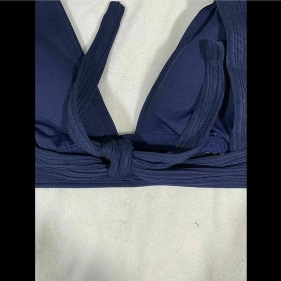NEW $108 Robin Piccone Lily V-Neck Bikini‎ Top in Navy Blue [SZ Small ]